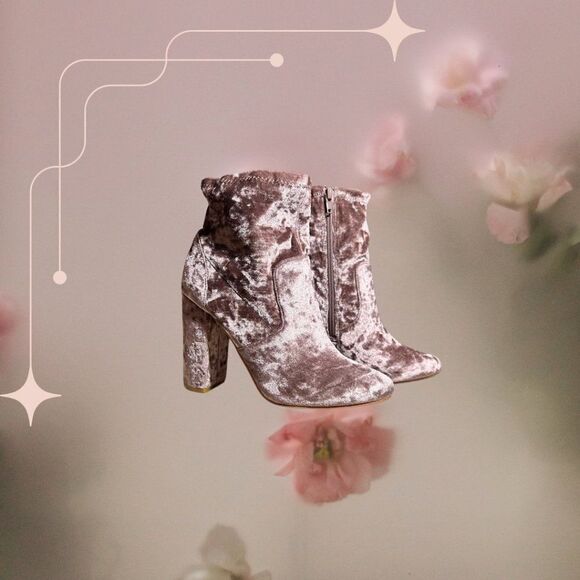 JustFab 'Rosanna' Crushed Velvet Ankle Bootie - Lilac - Size US 7 - Pristine! - Picture 11 of 11